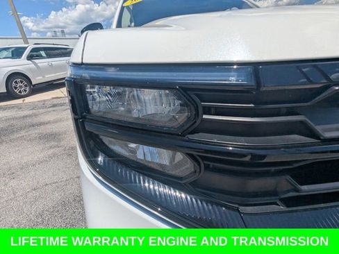 Used 2025 Ford Expedition Active RWD image 11