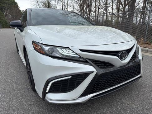 Used 2022 Toyota Camry XSE image 3
