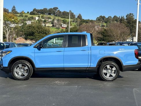 Used 2025 Honda Ridgeline TrailSport image 6