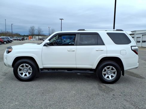 Used 2016 Toyota 4Runner 4WD image 27