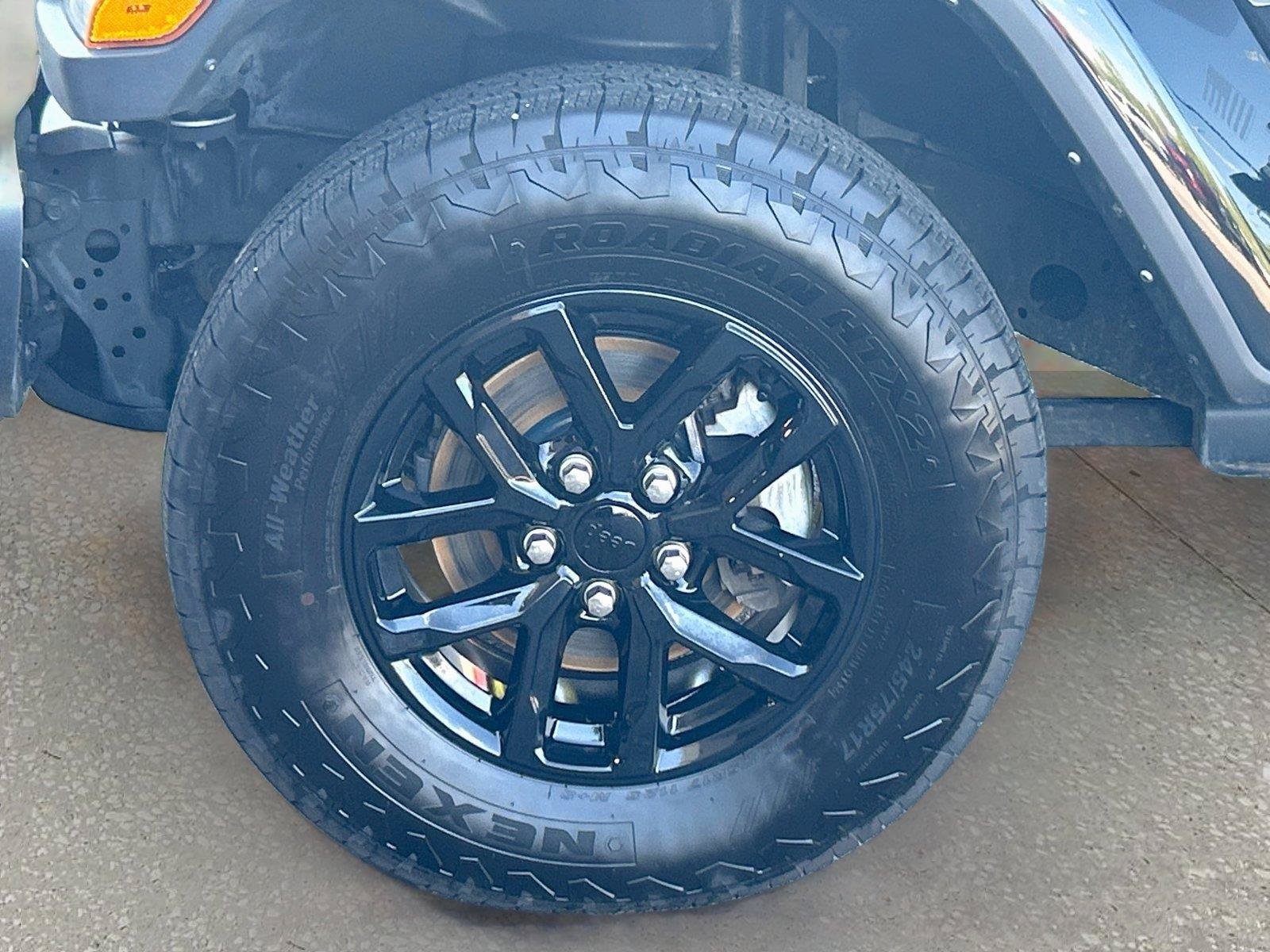 Used 2023 Jeep Wrangler Unlimited Sport AWD/4WD image 40