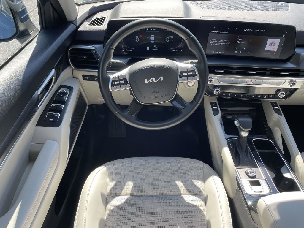 Used 2025 Kia Telluride S FWD image 22