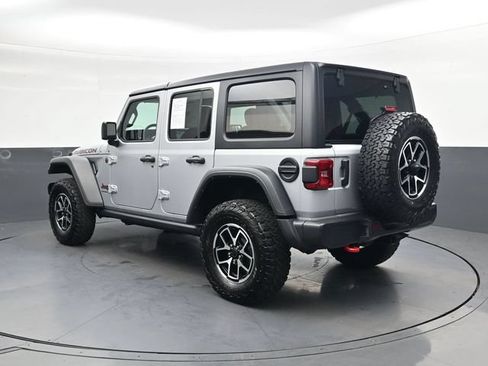 Used 2024 Jeep Wrangler Unlimited Rubicon AWD/4WD image 8