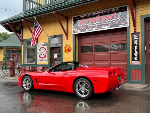 Used 2003 Chevrolet Corvette Convertible w/ Preferred Equipment Group1 RWD image 17