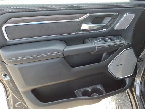 New 2026 RAM 1500 Laramie AWD/4WD image 9