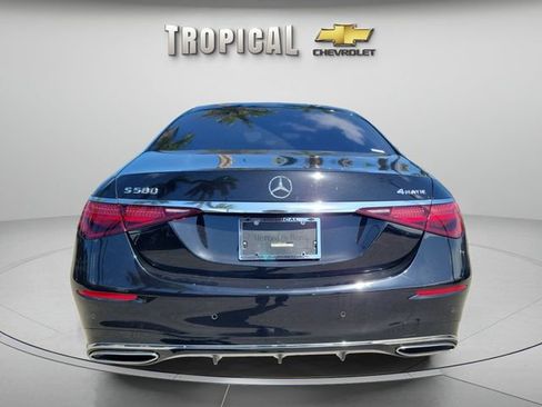 Used 2022 Mercedes-Benz S 580 4MATIC Sedan w/ AMG Line Package image 3