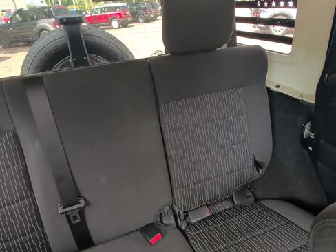 Used 2012 Jeep Wrangler Unlimited Sahara w/ Dual Top Group AWD/4WD image 14