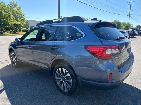 Used 2017 Subaru Outback 2.5i Limited w/ Popular Package #5 image 4