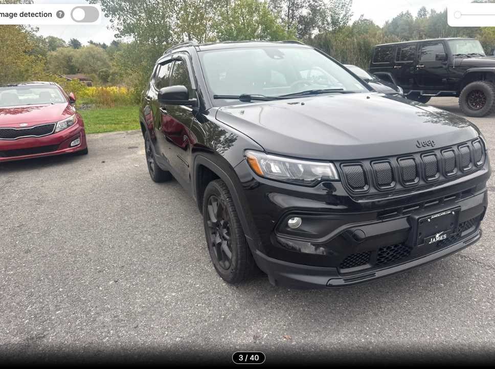Used 2022 Jeep Compass Latitude w/ Convenience Group AWD/4WD image 3