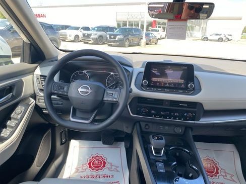 New 2026 Nissan Rogue SV w/ SV Premium Package image 14