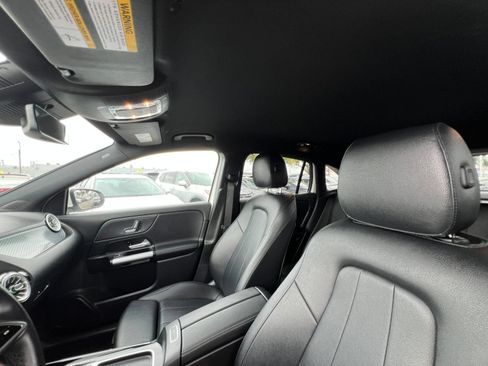 Used 2025 Mercedes-Benz GLA 250 4MATIC image 32
