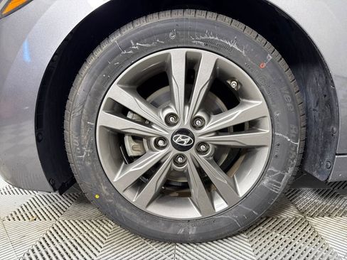 Used 2018 Hyundai Elantra SEL image 18