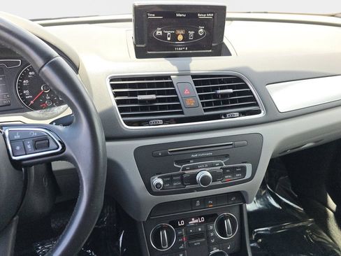 Used 2018 Audi Q3 2.0T Premium w/ Convenience Package FWD image 26
