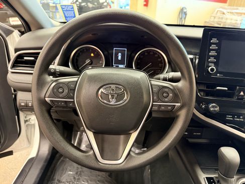 Used 2023 Toyota Camry LE FWD image 27