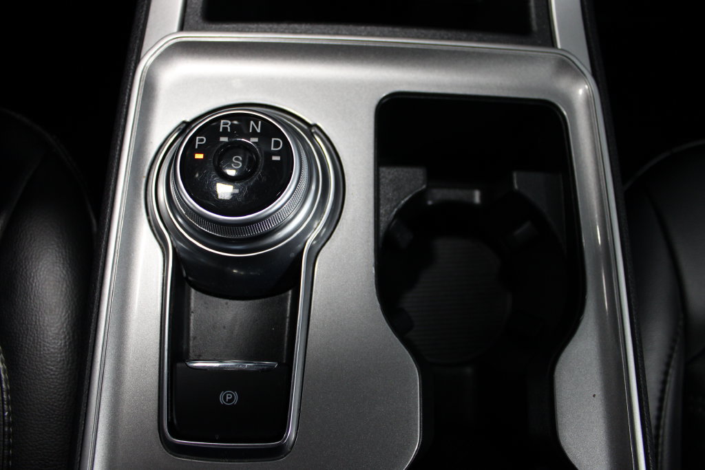Used 2023 Ford Edge SEL AWD/4WD image 19