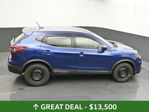 Used 2020 Nissan Rogue Sport S image 43