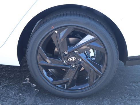 New 2026 Hyundai Elantra SEL Sport image 19