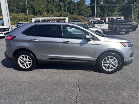 Used 2023 Ford Edge SEL w/ Convenience Package AWD/4WD image 5