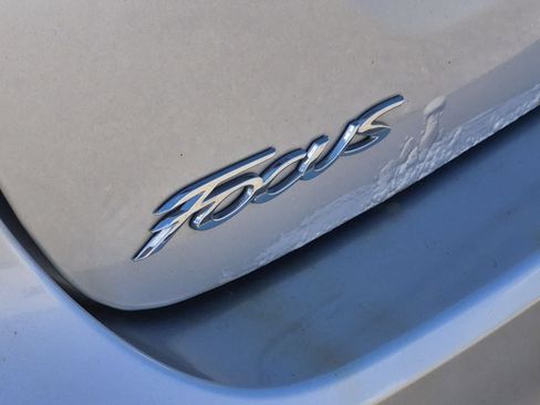 Used 2014 Ford Focus SE FWD image 13