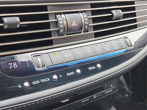 Used 2022 Lexus LS 500 AWD image 13