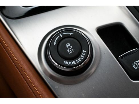 Used 2014 Chevrolet Corvette Stingray Convertible w/ 2LT Preferred Equipment Group RWD image 39
