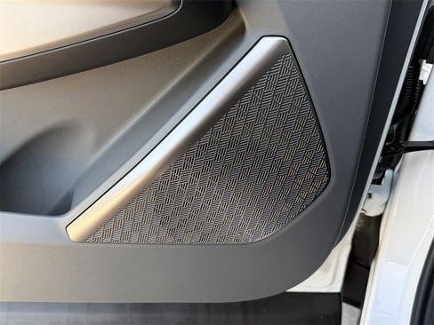 New 2026 Kia EV9 Light image 19