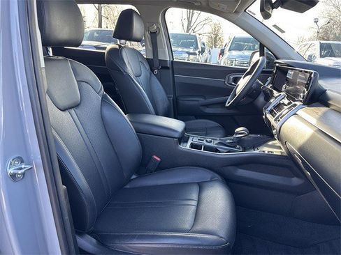 Used 2023 Kia Sorento X-Line EX image 32