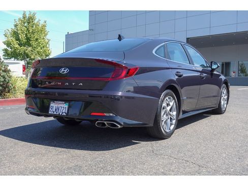 Used 2023 Hyundai Sonata SEL w/ Preferred Accessory Package FWD image 4