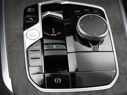 New 2026 BMW X5 xDrive40i w/ Climate Comfort Package image 12