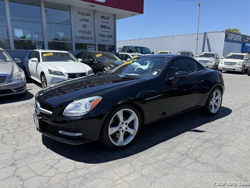 Used 2012 Mercedes-Benz SLK 350 image 3