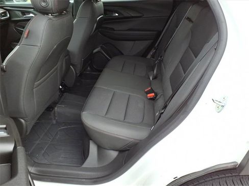 Used 2023 Chevrolet TrailBlazer RS w/ Convenience Package image 13