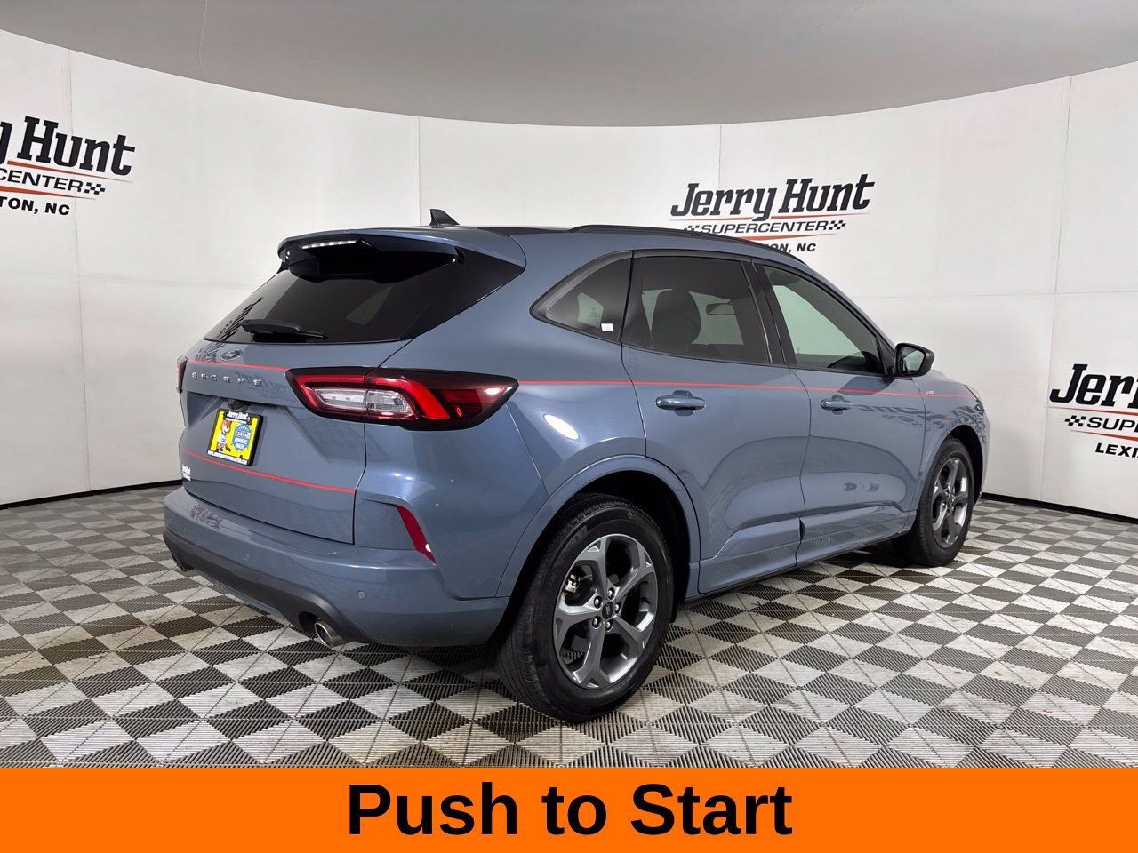 Used 2023 Ford Escape ST-Line w/ Tech Pack #1 FWD image 6