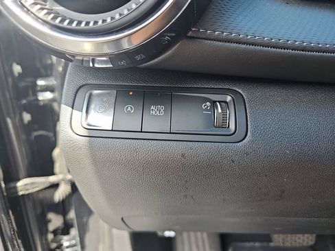 Used 2025 Chevrolet Equinox LT FWD image 29