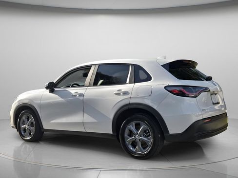 Certified 2026 Honda HR-V LX image 7