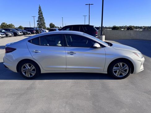 Used 2019 Hyundai Elantra SEL image 5
