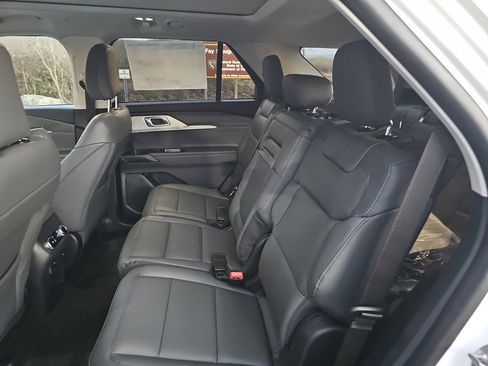 New 2026 Ford Explorer Active w/ Active Comfort Package image 44