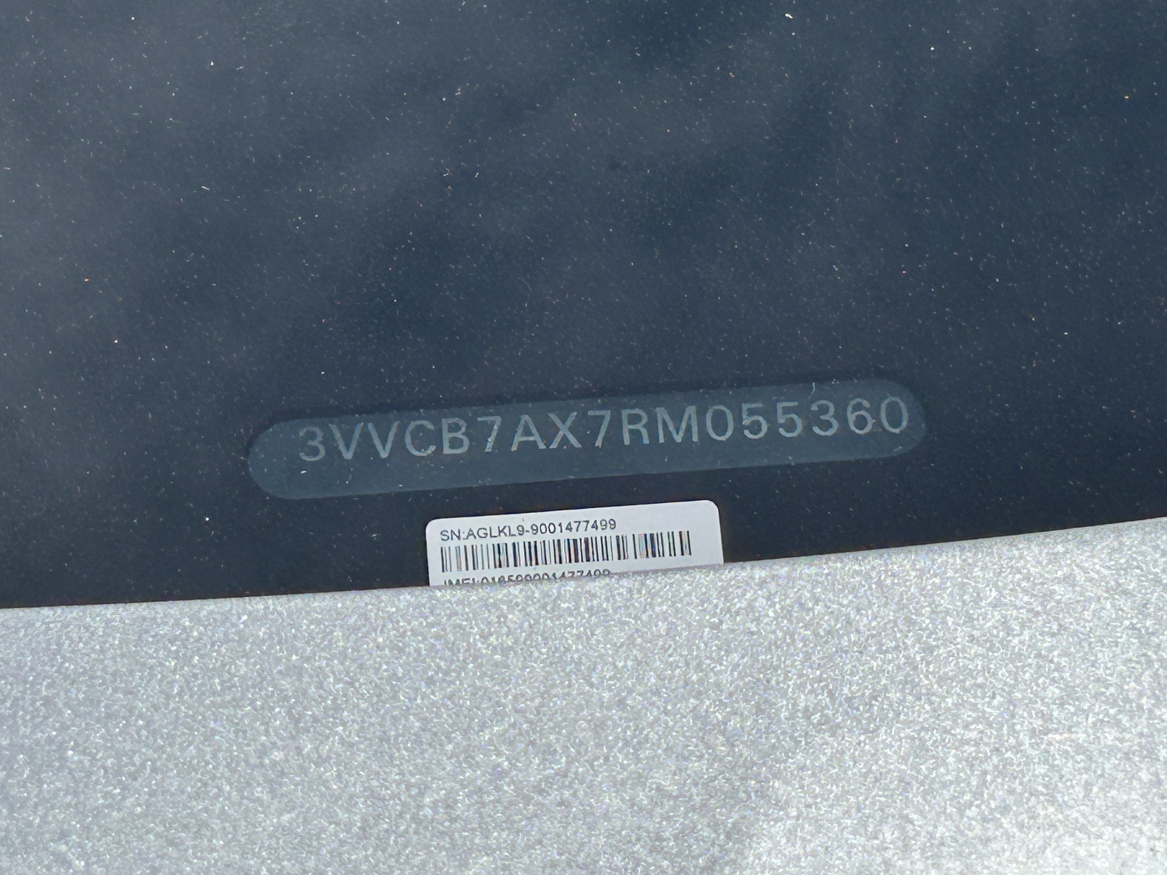 Used 2024 Volkswagen Tiguan SE R-Line FWD image 31