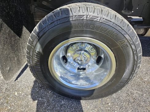 Used 2021 RAM 3500 Tradesman w/ Chrome Appearance Group AWD/4WD image 14