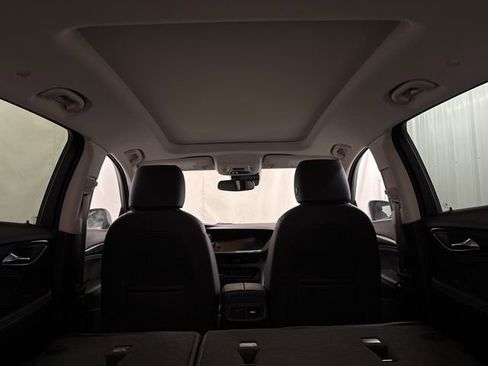 Used 2023 Buick Envision Essence w/ Sport Touring Package FWD image 19