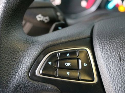 Used 2017 Ford Escape SE AWD/4WD image 15