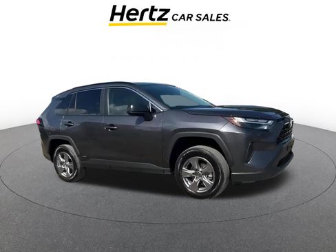 Used 2025 Toyota RAV4 LE image 1