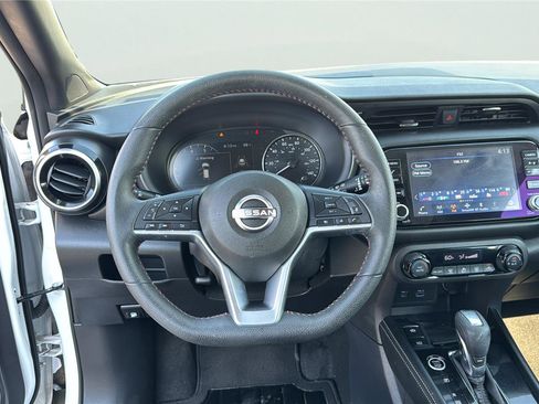 Used 2023 Nissan Kicks SR FWD image 19