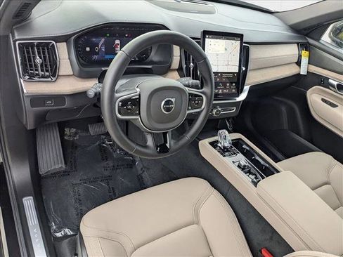 New 2026 Volvo XC90 B5 Plus w/ Protection Package image 3