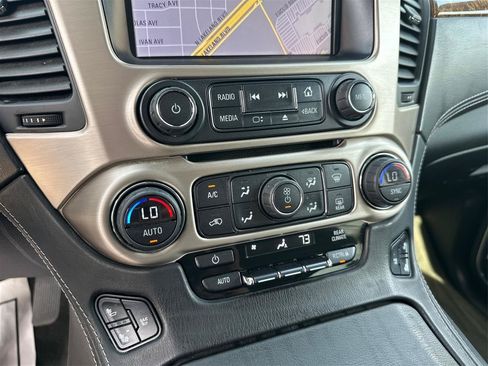 Used 2015 GMC Yukon XL Denali w/ Touring Package AWD/4WD image 31