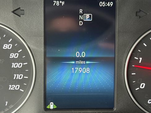 Used 2023 Mercedes-Benz Sprinter 2500 image 13