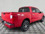 Used 2021 Nissan Titan SV image 4