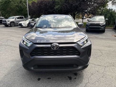 Used 2022 Toyota RAV4 XLE image 2