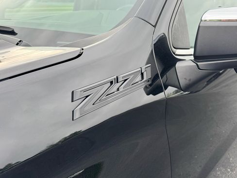 Used 2023 Chevrolet Silverado 1500 LTZ image 14