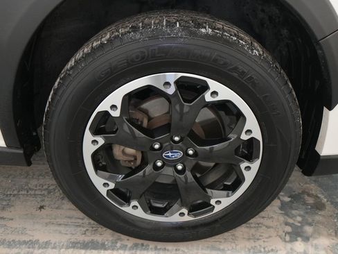 Used 2023 Subaru Crosstrek 2.0i Premium image 11