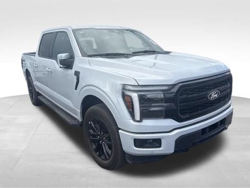 Used 2025 Ford F150 Lariat AWD/4WD image 10